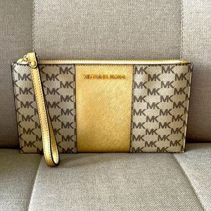 Michael Kors Clutch
